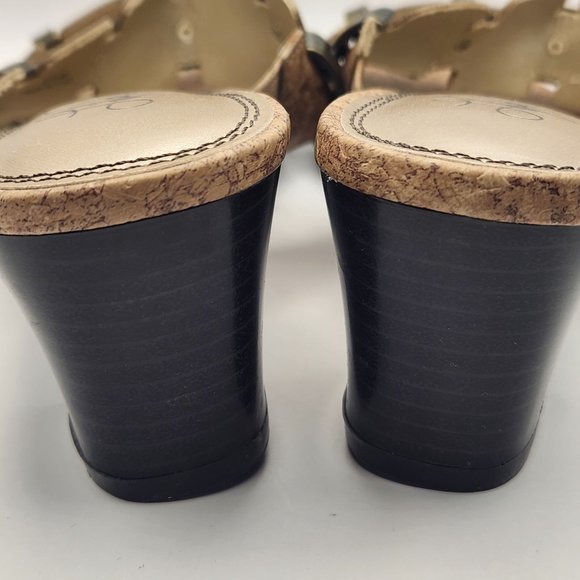 Life Stride Sunset Sandals Size 8.5 M Slides Cork Look Brass Accents EUC - Picture 6 of 7